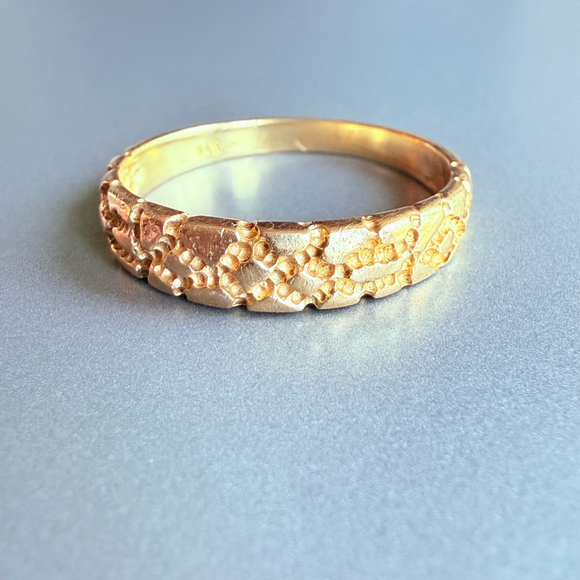 14K Solid Gold Nugget Slim Stacking Band Ring Size 9